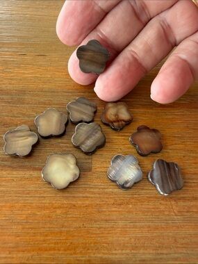 10 Stunning Flower Shaped Brown Shell Mother of Pearl Beads for Jewelry Making